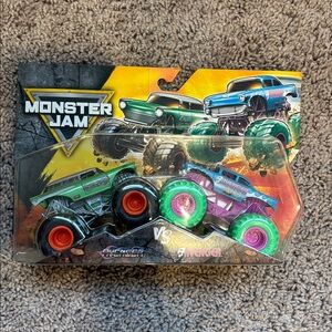 Monster Jam 1:64 Diecast Truck Avenger vs Neon Avenger Series 33 Double Pack